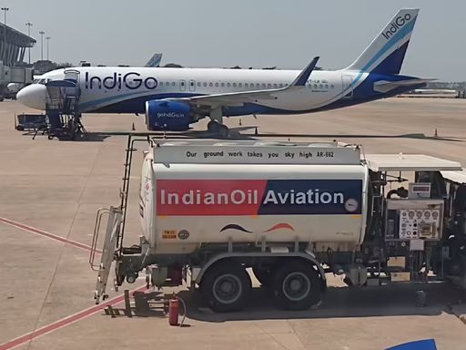 अप्रैल में तेल कंपनियों ने एविएशन टर्बाइन फ्यूल (ATF) के दाम 9.2% बढ़ाए थे। (फाइल फोटो)