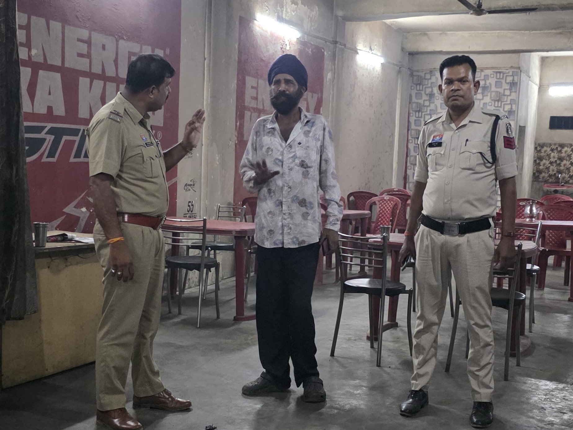 पुलिस होटल, लॉज और ढाबों पर बड़ा चेकिंग अभियान चला रही है