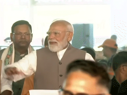 प्रधानमंत्री का 11 साल में यह 54वां काशी दौरा है।