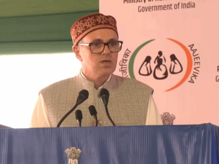 Omar Abdullah Calls Shivraj Singh Chauhan Mama, Praises Him