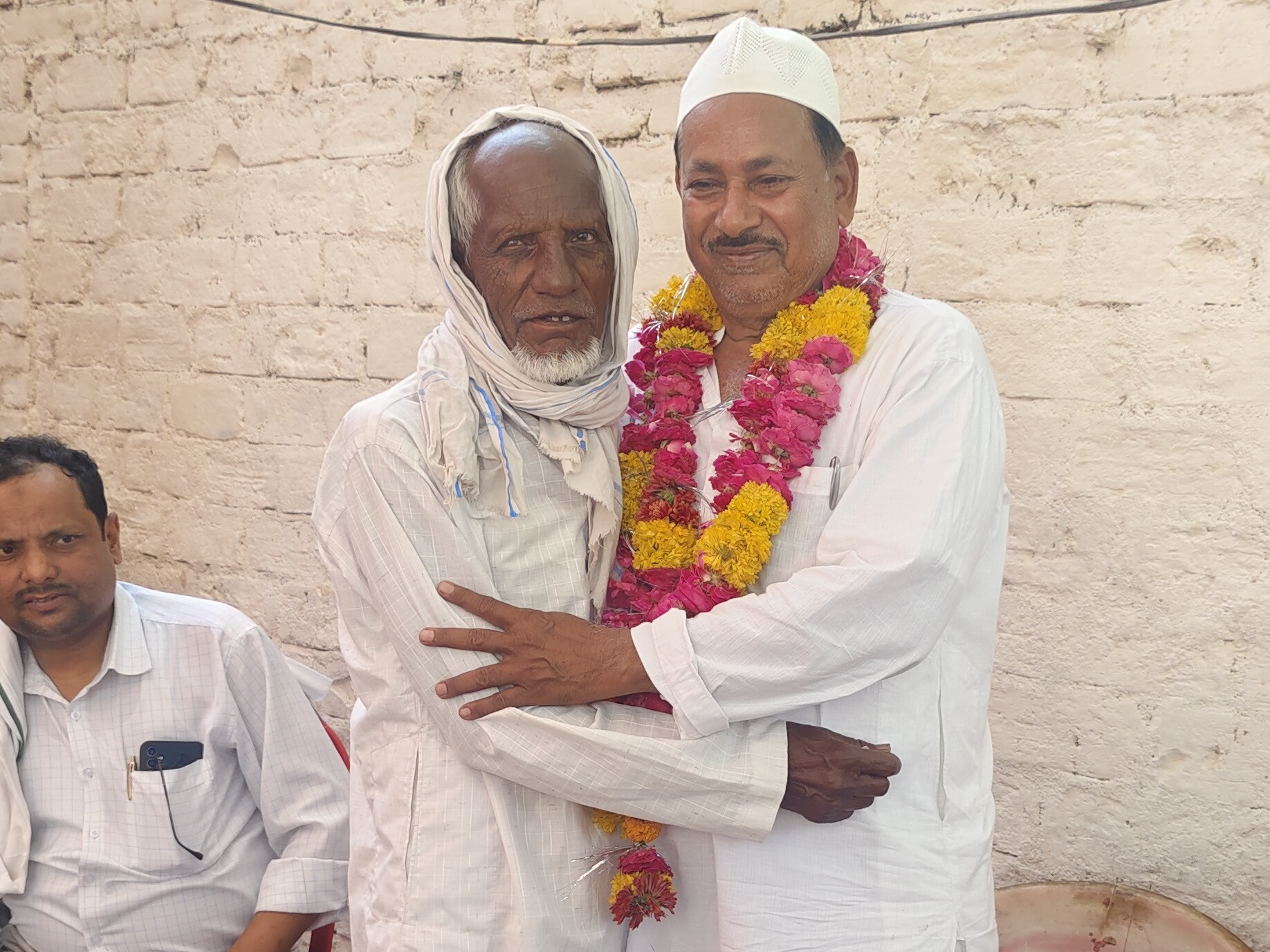 Master Sadiq Rajpur Haj Yatra Farewell | Mohammed Sadiq Master & Wife Depart