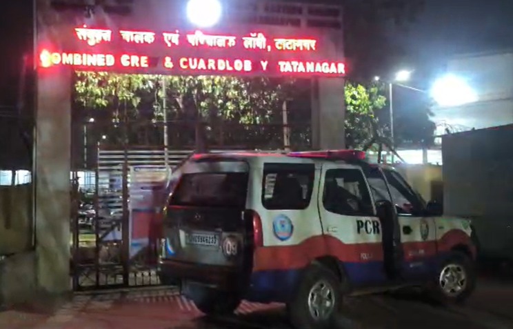 आरपीएफ और जिला पुलिस समन्वय कर जांच की जा रही है।