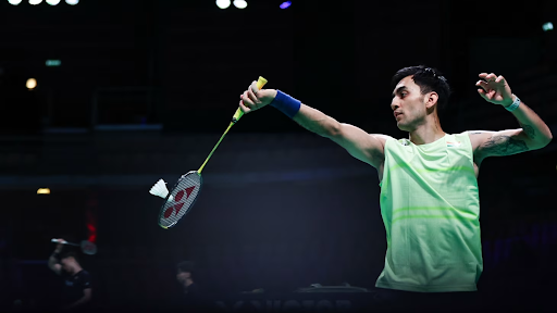 लक्ष्य सेन ने एप्रैम स्टीफन सैम को 21-14, 21-16 से हराकर टीम को जीत के साथ शुरुआत दिलाई।