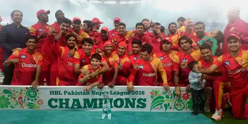 इस्लामाबाद यूनाइटेड ने पहला PSL जीत था।