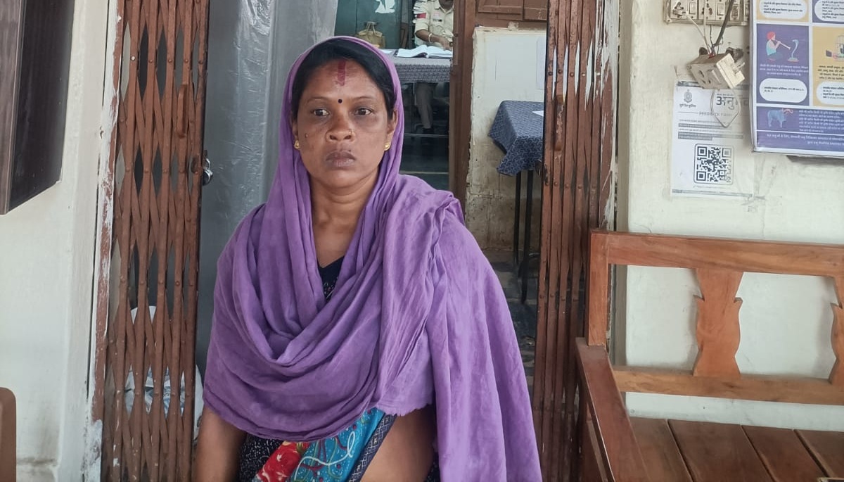 नाबालिग का साथ देने वाली महिला को भी पुलिस ने किया गिरफ्तार।