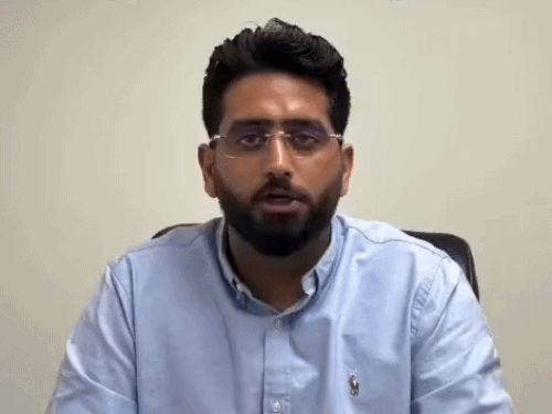 रैपिडएक्स ट्रांसपोर्ट कंपनी मालिक ने विवाद बढ़ने पर माफी मांगी।