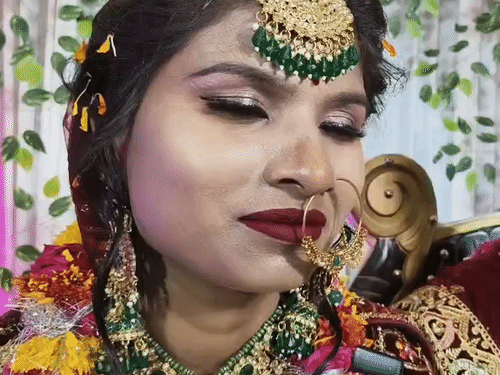 दुल्हन लक्ष्मी ने कहा चूल्हे में खाना पकाने की शर्त मंजूर है।