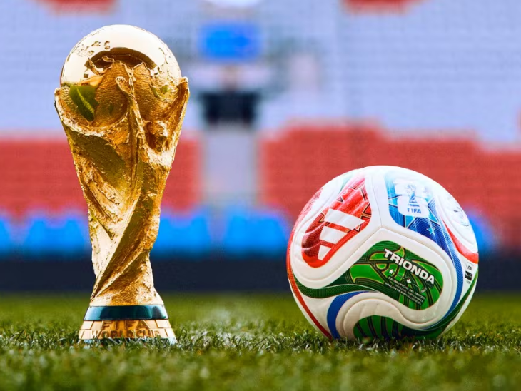 फीफा वर्ल्ड कप 2026 में अमेरिका, कनाडा और मैक्सिको संयुक्त मेजबान हैं।