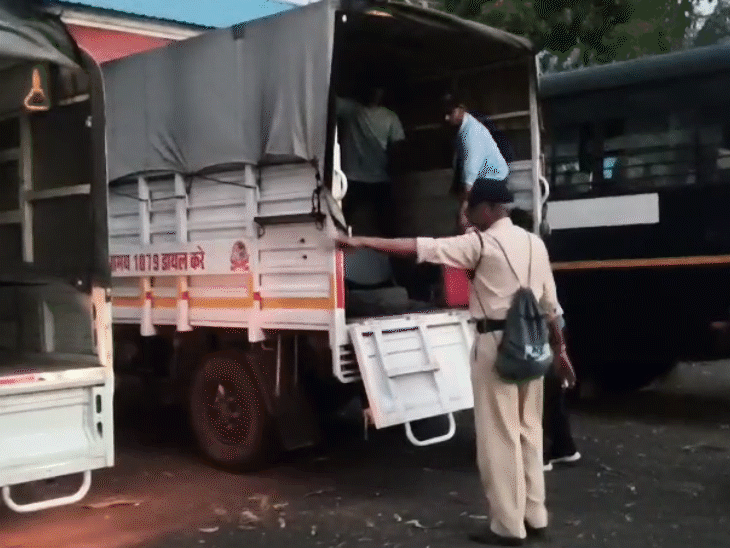 जबलपुर से रेस्क्यू टीम बरगी डैम पहुंची।