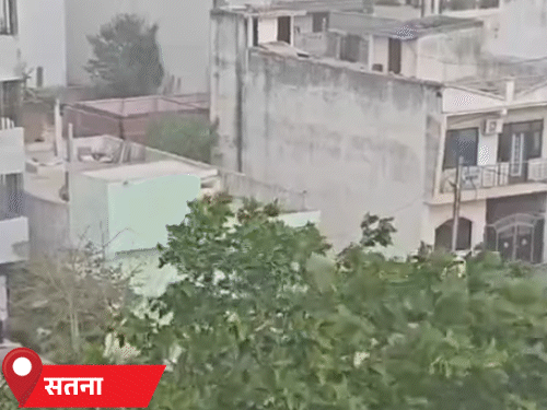 सुबह तेज हवा, गरज-चमक के साथ बूंदाबांदी हुई।