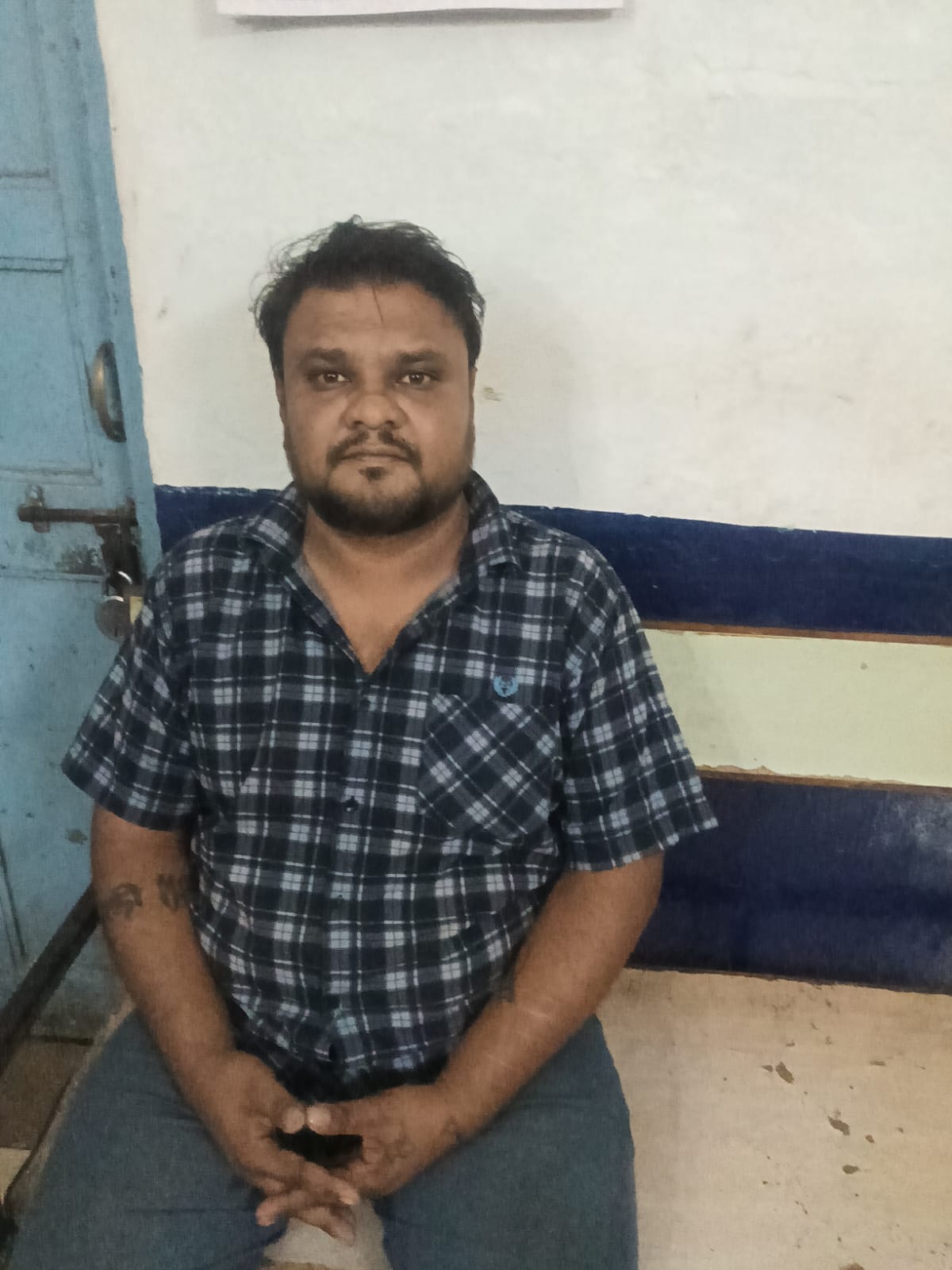 आरोपी को पुलिस ने कोर्ट में किया पेश।