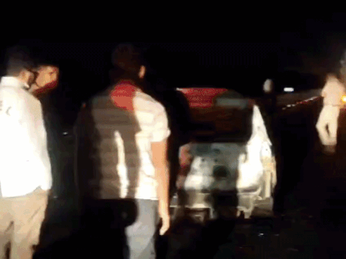 CNG Car Turns Into Fireball on Expressway