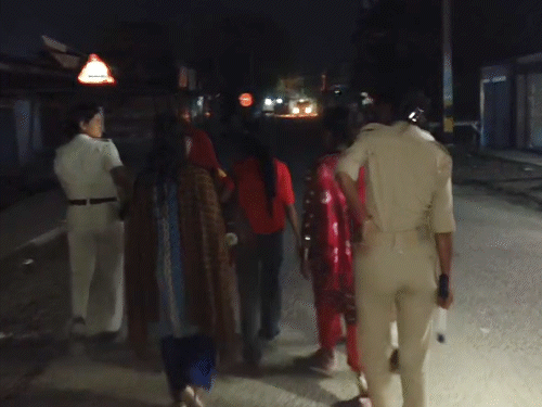 सीवान में 2 मई को पुलिस ने रेड के दौरान 21 नाबालिगों को बरामद किया था।