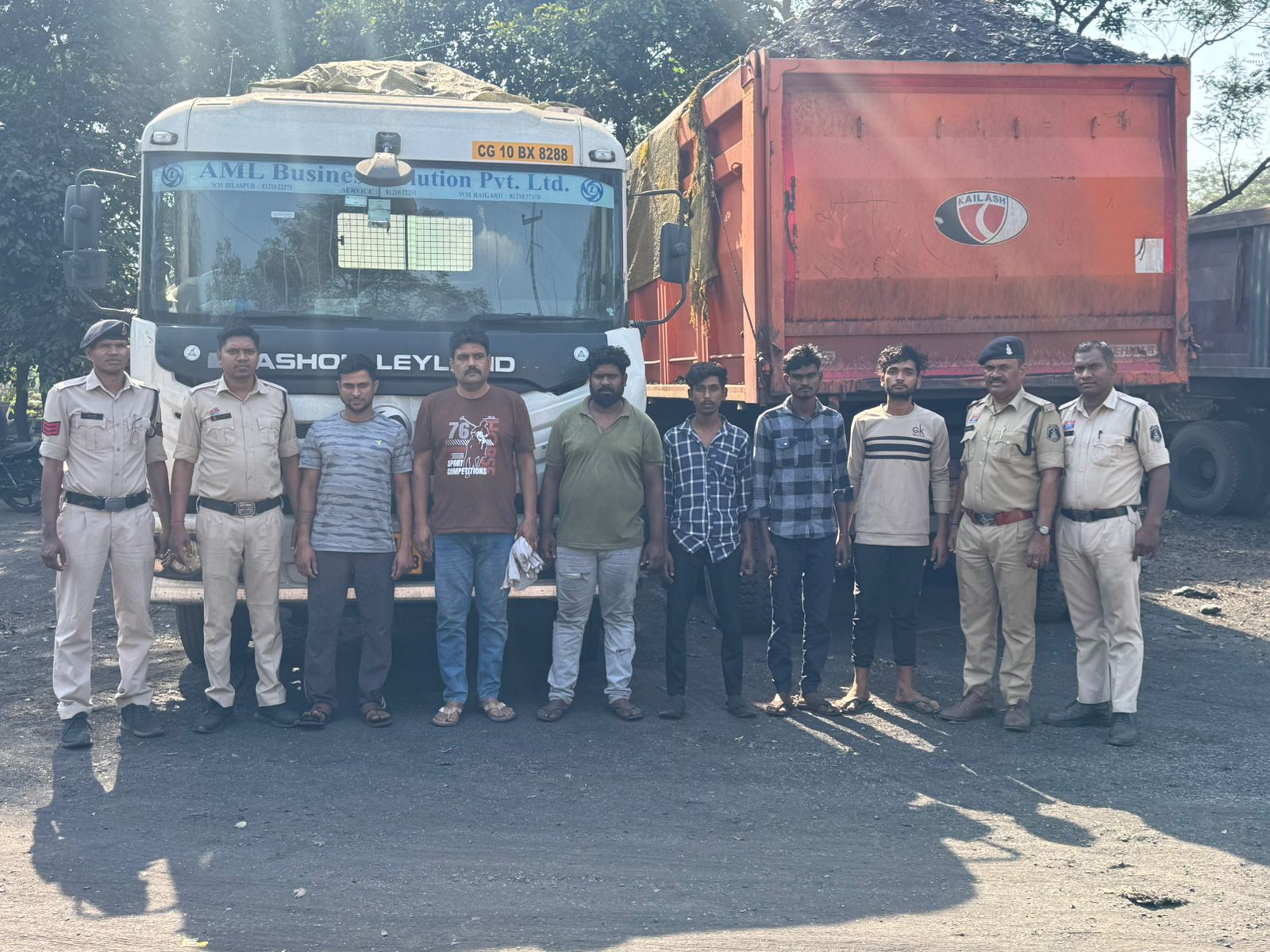 सभी 6 आरोपियों को गिरफ्तार कर न्यायिक रिमांड पर भेज दिया गया।