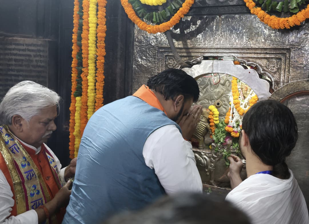 पटन देवी माता की पूजा करते सीएम सम्राट चौधरी।