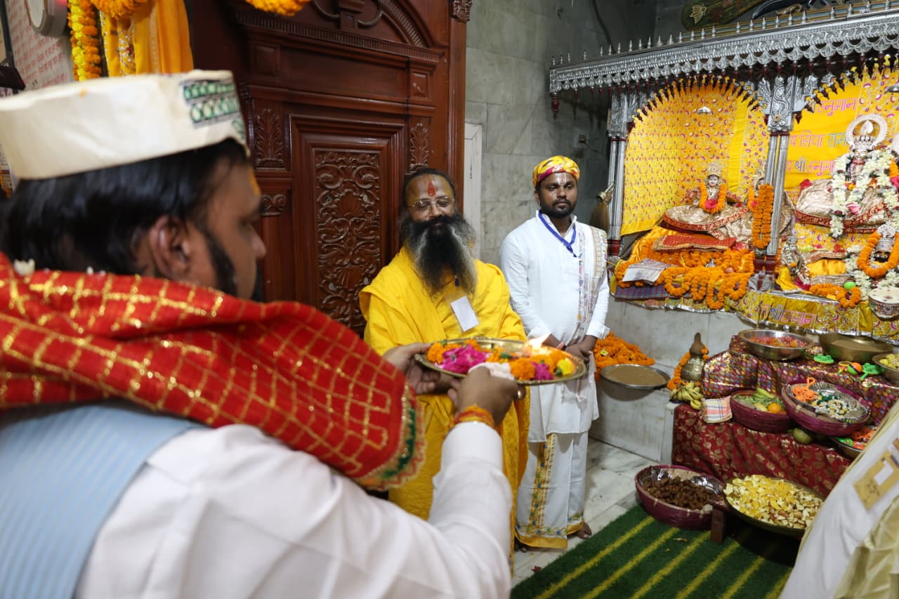 पुनौराधाम में माता सीता जी की पूजा करते सीएम सम्राट चौधरी।