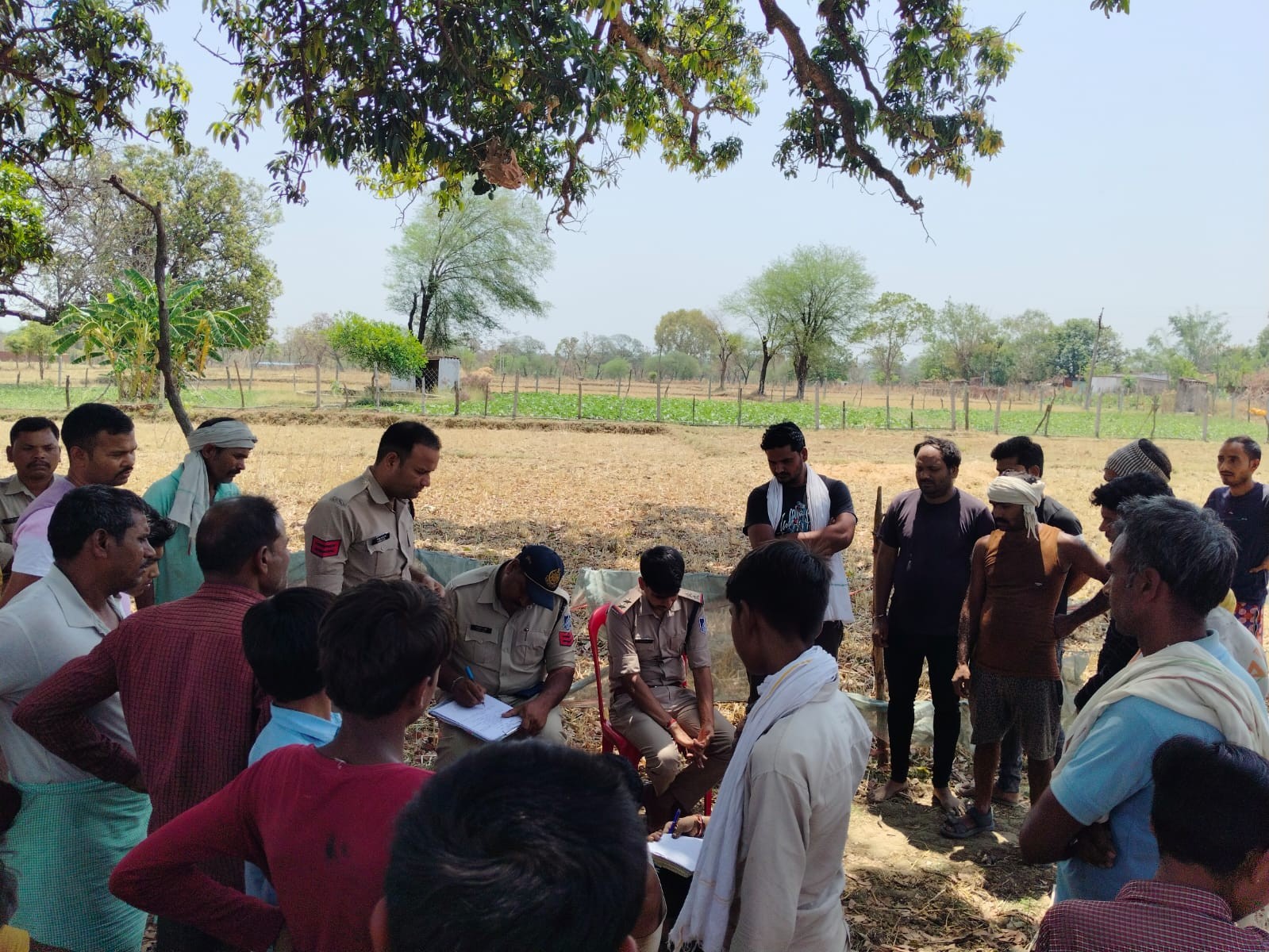 घटना की सूचना पर पुलिस मौके पर पहुंची।