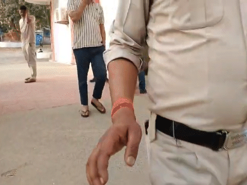 रेप के आरोपी कृषि मंडी अधिकारी को पुलिस ने जेल भेज दिया है।
