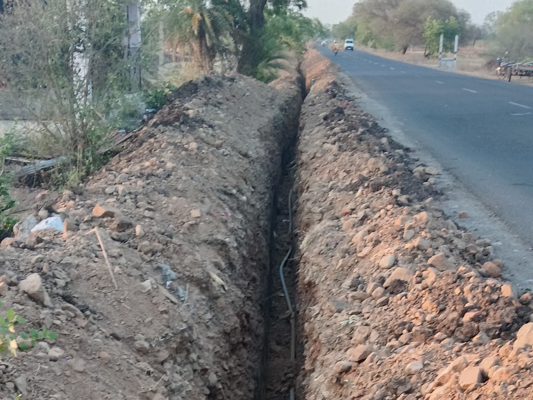Godara Rajod Rajod-Sandla Road Deep Excavation: Accident & Waterlogging Risk High