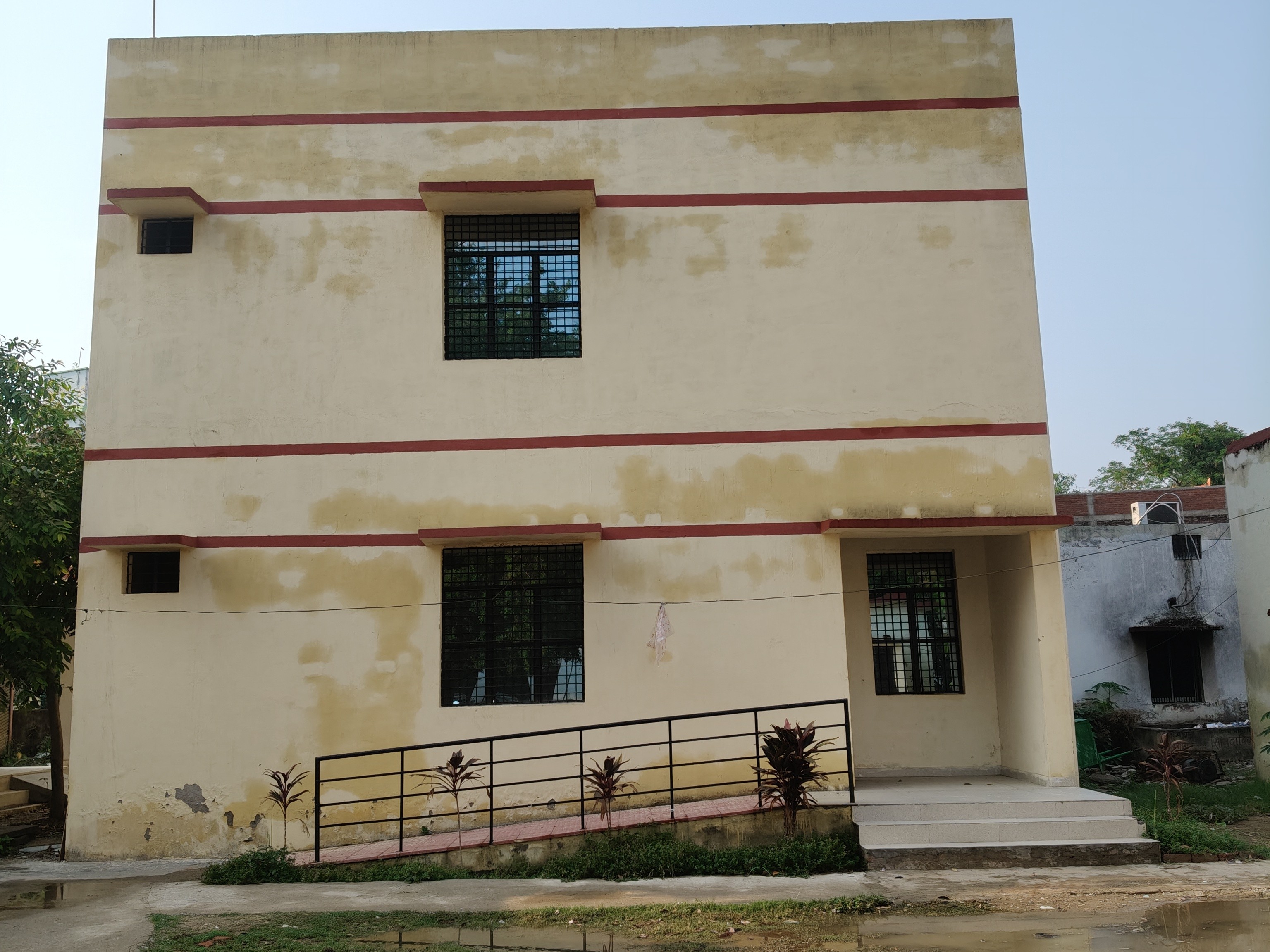 Bhatpar Rani BPHU Building Delayed | Health Services Pending Launch