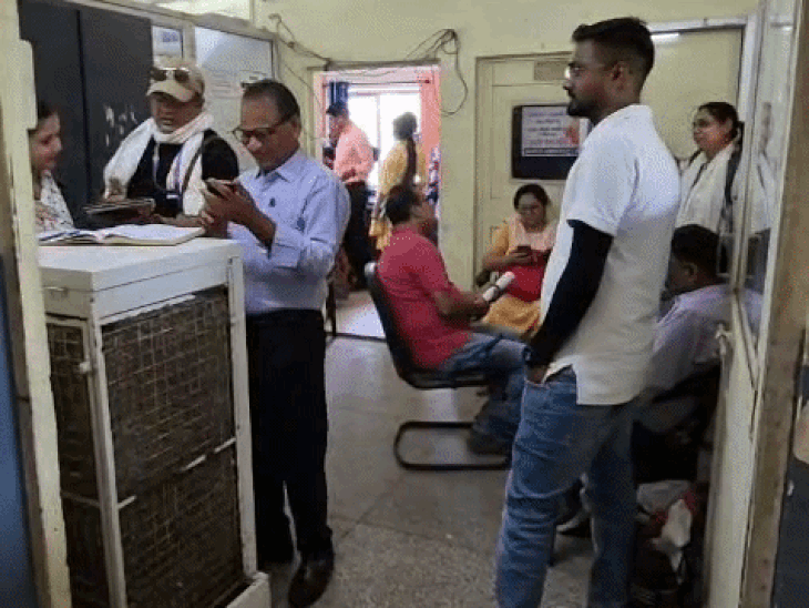 जोन कार्यालयों से प्रगणकों को नहीं मिले आईडी कार्ड।