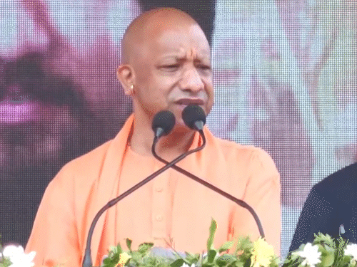 सीएम योगी ने बंगाल में जीत को पीएम मोदी के प्रति जनता का अटूट विश्वास बताया।