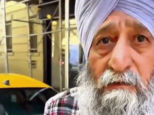 वीडियो बनाने वाला युवक बुजुर्ग टैक्सी ड्राइवर पर आरोप लगा रहा था। जबकि, ड्राइवर उन आरोपों से इनकार कर रहा था।