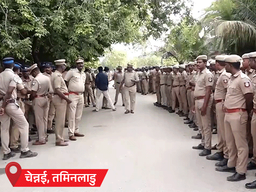 तमिलनाडु में TVK दफ्तर के बाहर भारी सिक्योरिटी:  पार्टी उम्मीदवार एक वोट से जीता; शाम 4 बजे ममता बनर्जी की प्रेस कॉन्फ्रेंस