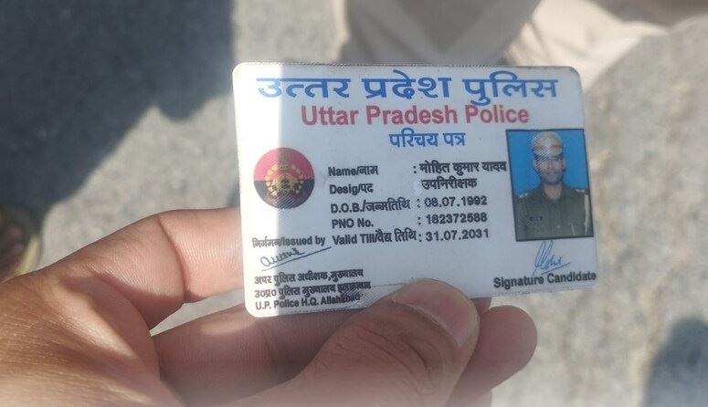 An ID card of SI Mohit Kumar Yadav was found from the Scorpio.