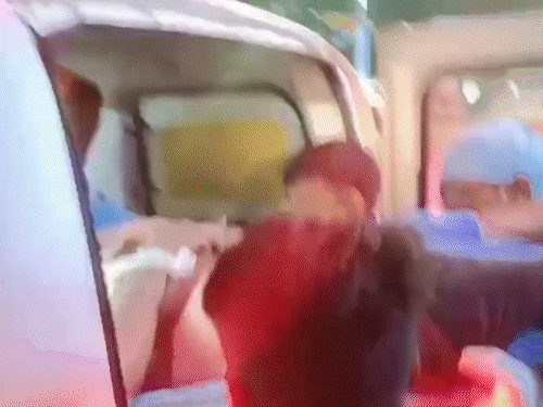 उन्हें तुरंत ही पास के अस्पताल में एडमिट कराय गया था।
