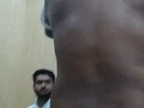 एईएन का आरोप है कि बिहाणी ने अपने विधायक सेवा केंद्र में उन्हें बुलाकर बेरहमी से पीटा।