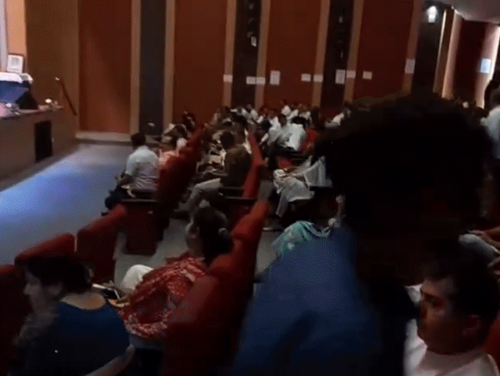 जयपुर के दुर्गापुरा स्थित कृषि अनुसंधान केन्द्र के ऑडिटोरियम में हुई कार्यशाला में फूड एवं सप्लाई डिपार्टमेंट के सचिव अम्बरीश कुमार सहित पूरे प्रदेश से आए अधिकारी शामिल हुए।