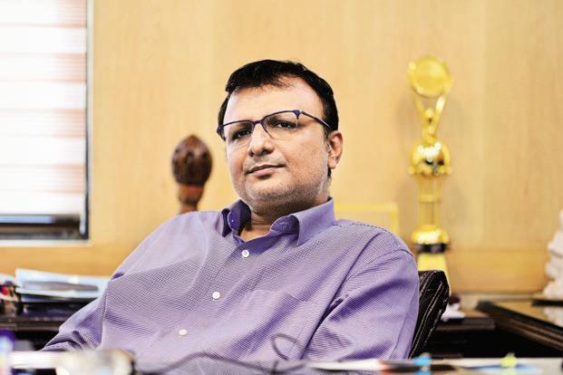 शशि शेखर को 'पद्म श्री' सम्मान से भी सम्मानित किया जा चुका है।