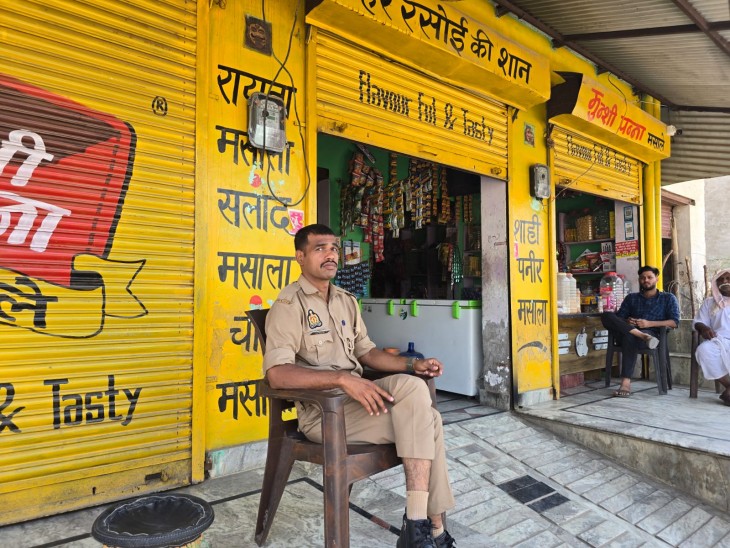 आधी रात बदमाशों द्वारा बरपाए गए आतंक से परिवार दहशत में आ गया था