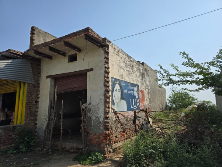 इसी रास्ते से घर में घुसे थे बदमाश