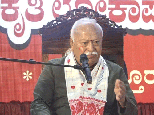 RSS चीफ भागवत बोले-जाति तब खत्म होगी जब समाज बदलेगा:  जनसंख्या नियंत्रण नीति और यूनिफॉर्म सिविल कोड लोगों के सहयोग के बिना सफल नहीं हो सकते