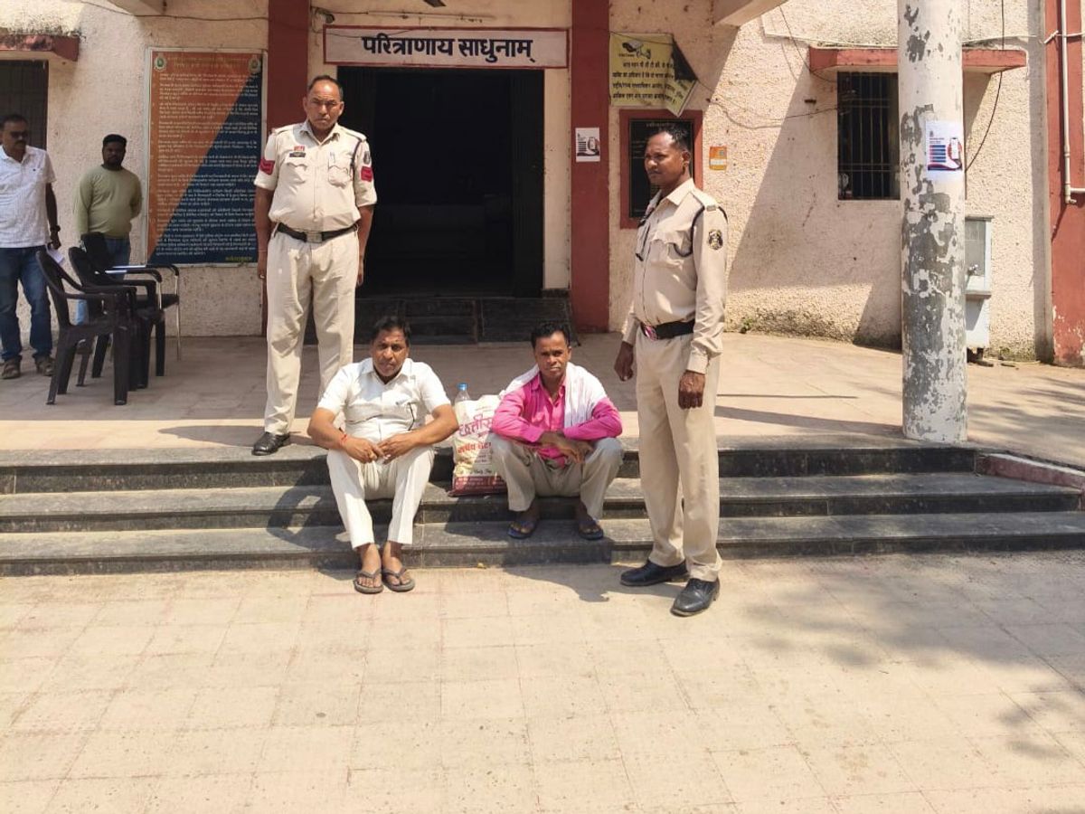 पुलिस ने दोनों आरोपियों को न्यायिक रिमांड पर जेल भेज दिया है।