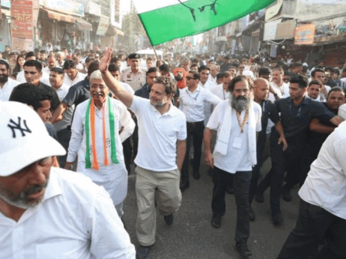 बृजेंद्र सिंह की सद्भाव यात्रा में राहुल गांधी एक किलोमीटर पैदल चले। - Dainik Bhaskar