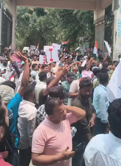 लगभग 5 हजार कैंडिडेट्स आज प्रदर्शन में शामिल हुए थे।