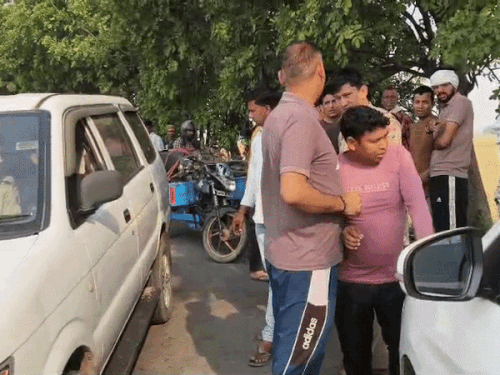 Karnal Road Accident: Rice Mill Cook Dies After Bike Crashes Into Tree