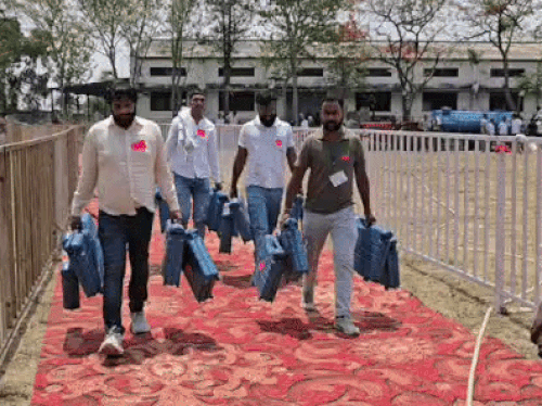 सोनीपत नगर निगम चुनाव के लिए कुल 264 मतदान केंद्र बनाए गए हैं। इनमें से 15 बूथ संवेदनशील और दो बूथ अति संवेदनशील घोषित किए गए हैं।