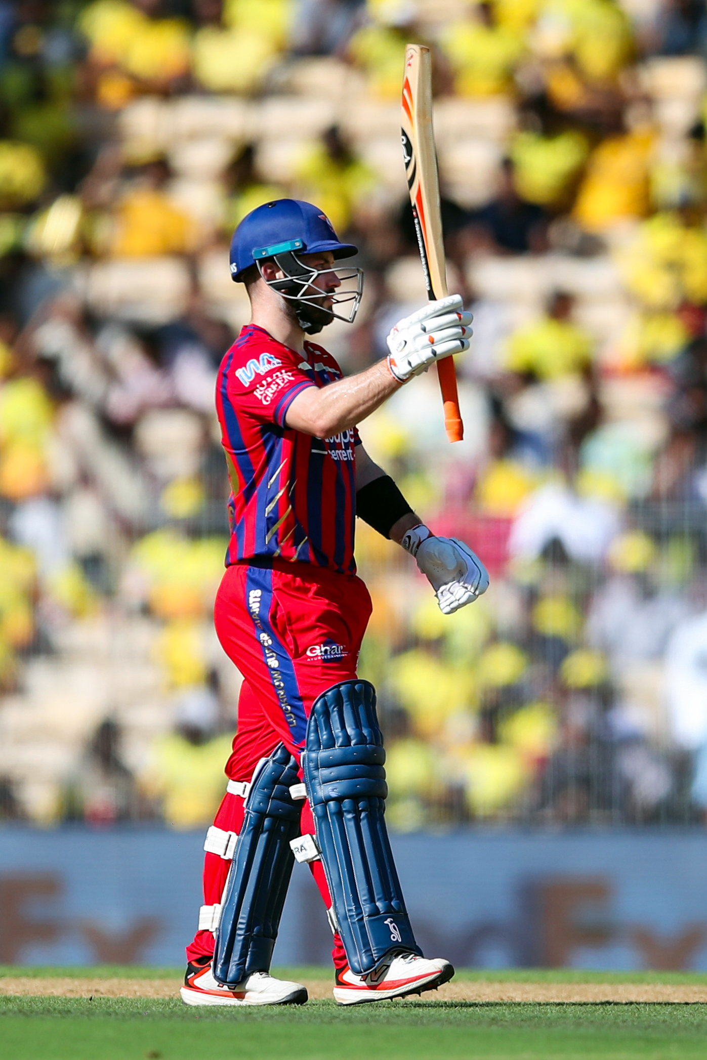 IPL सीजन में अपनी पहली हाफ सेंचुरी सेलिब्रेट करते जोश इंग्लिस।