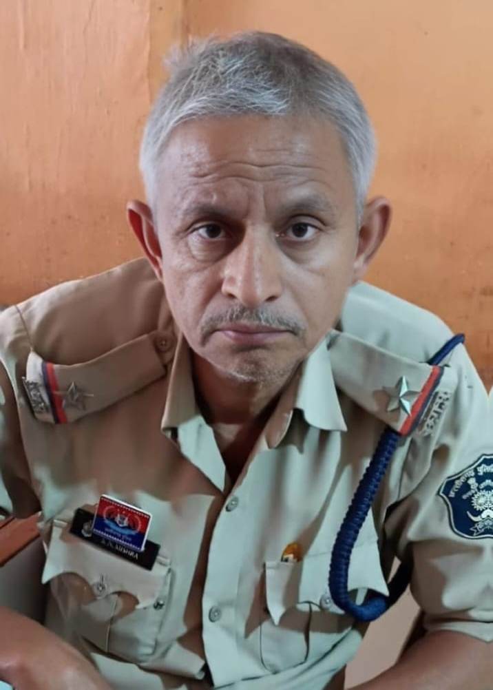 सहायक उप निरीक्षक एस.एन.मिश्रा