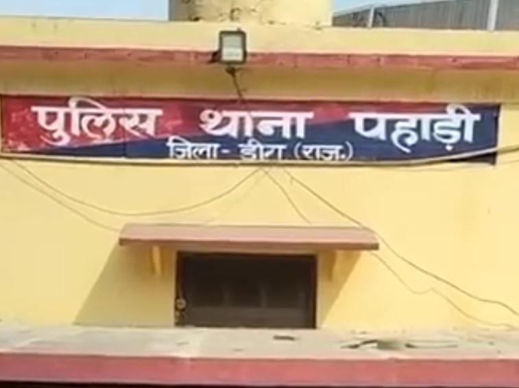 पुलिस ने कठौल से धीमरी जाने वाले रास्ते पर एक झोपड़ी से छह साइबर ठगों को गिरफ्तार किया। - Dainik Bhaskar