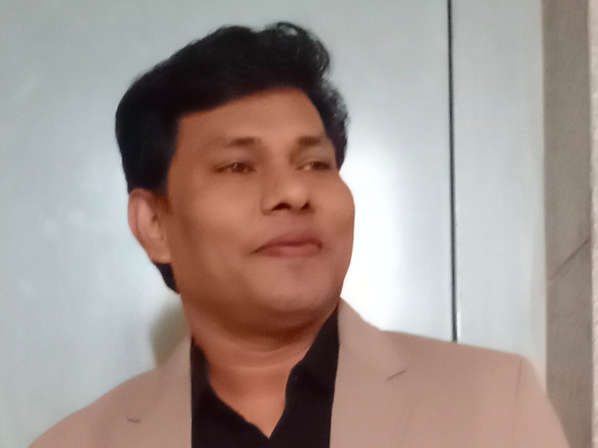 महासमुंद जिला खाद्य अधिकारी अजय यादव।