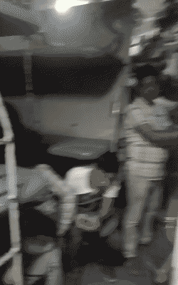दिनेश अपनी पत्नी के साथ कोच S-2 में थे। जबकि उनके रिश्तेदार जनरल बोगी में सफर कर रहे थे।