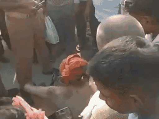 चंदौली में सोमवार को गुरप्रीत सिंह को भीड़ ने पकड़कर पीटा था। बाद में पुलिस के हवाले कर दिया था।