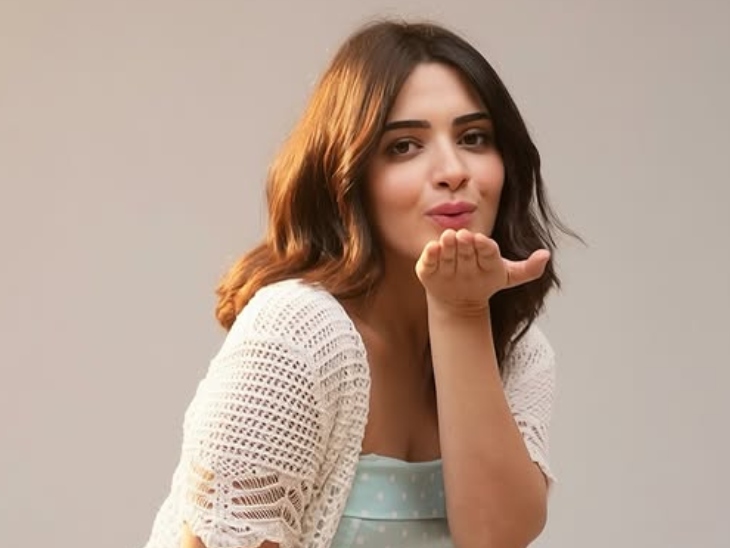 Apart from television, Shagun has also worked in the short film 'Mera Number Kab Aayega' (2021).