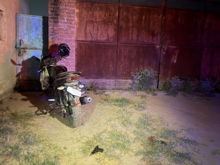 Police recovered a bike, two 32-bore pistols and live cartridges from Zubair.
