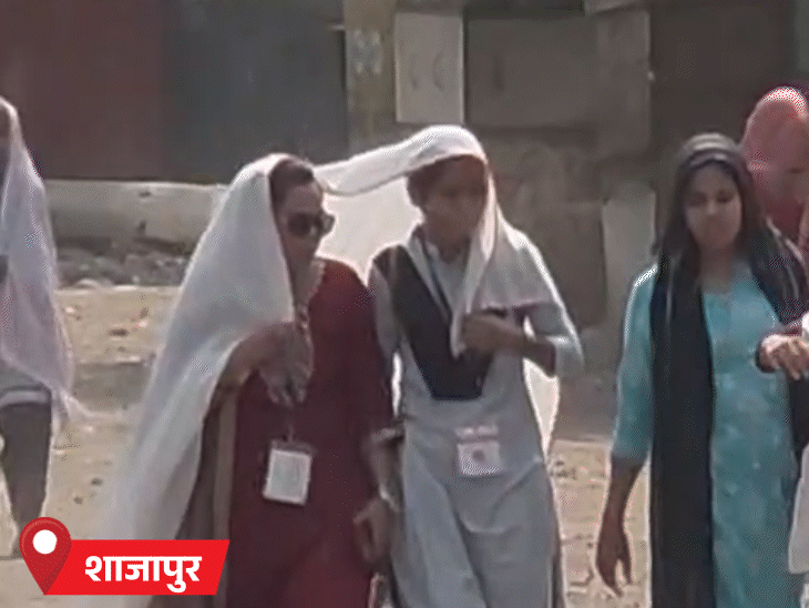 शाजापुर में तेज धूप के चलते लोग परेशान रहे।